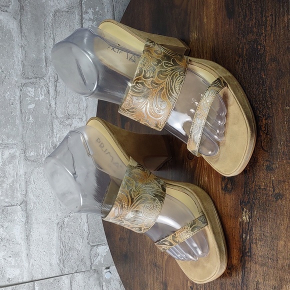 Prima Tooled Faux Leather Platform Heels - Picture 4 of 11